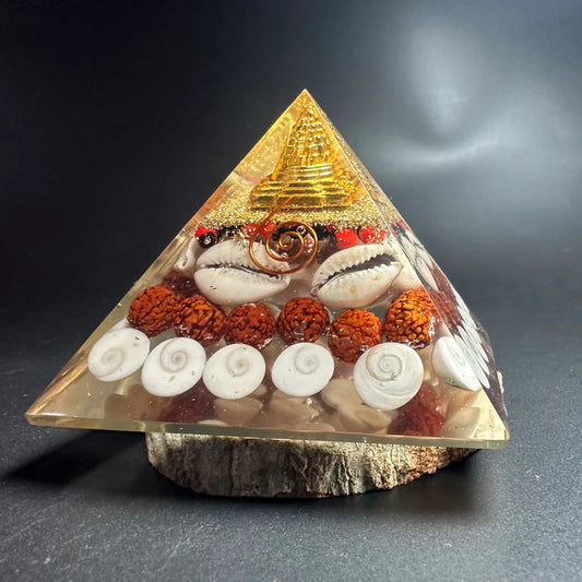 Crystal Wealth Gomati Chakra Shree Yantra Pyramid